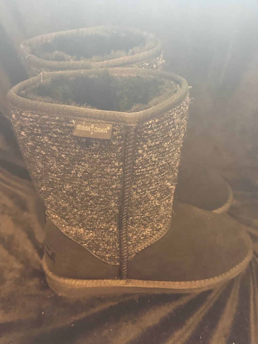 Minnetonka Women’s Black Knit & Suede Short Boots with Fuzzy Inside